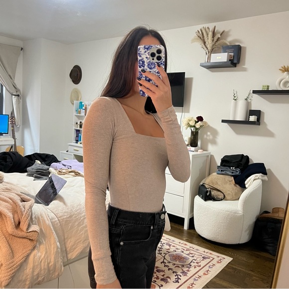 Abercrombie and fitch soft AF knit bodysuit - Picture 3 of 6